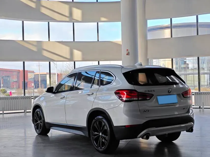 2021 BMW X1 1.5T 140HP L3 7DCT,autocango,china used car exporter,china ev exporter,chinese used car exporter,chinese used ev exporter