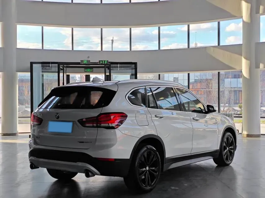 2021 BMW X1 1.5T 140HP L3 7DCT,autocango,china used car exporter,china ev exporter,chinese used car exporter,chinese used ev exporter