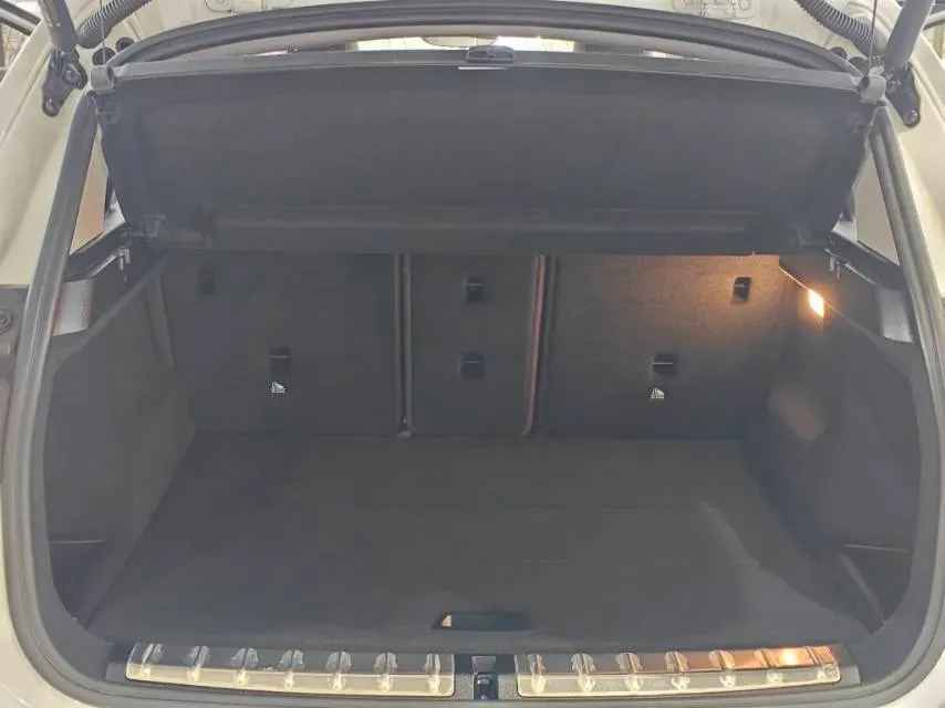 2021 BMW X1 1.5T 140HP L3 7DCT,autocango,china used car exporter,china ev exporter,chinese used car exporter,chinese used ev exporter