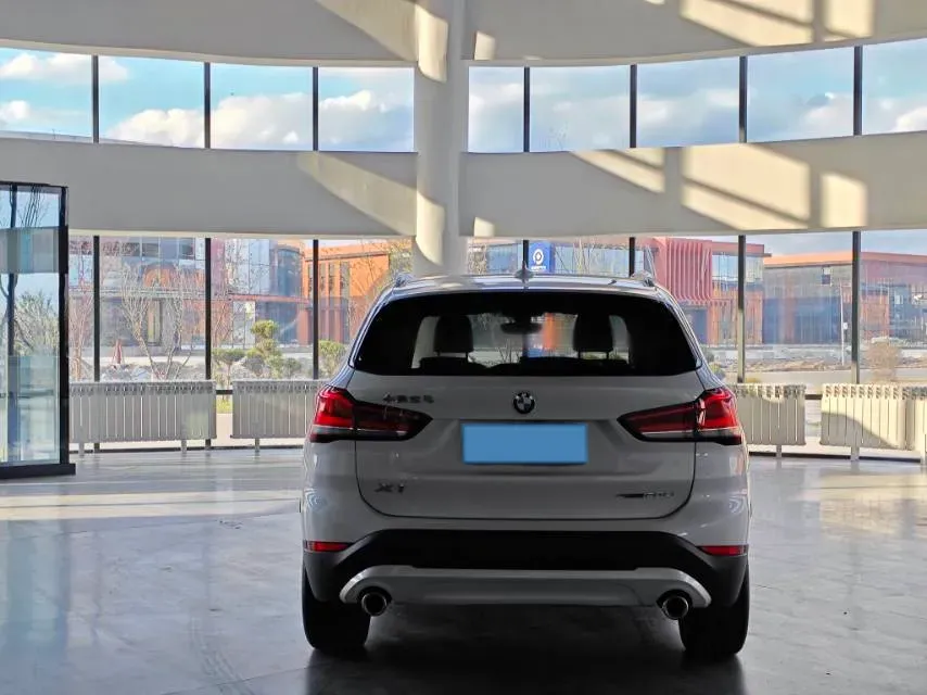 2021 BMW X1 1.5T 140HP L3 7DCT,autocango,china used car exporter,china ev exporter,chinese used car exporter,chinese used ev exporter
