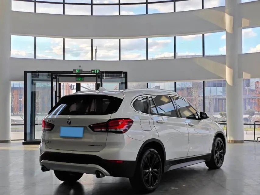 2021 BMW X1 1.5T 140HP L3 7DCT,autocango,china used car exporter,china ev exporter,chinese used car exporter,chinese used ev exporter
