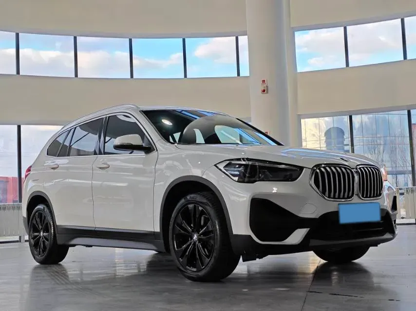 2021 BMW X1 1.5T 140HP L3 7DCT,autocango,china used car exporter,china ev exporter,chinese used car exporter,chinese used ev exporter