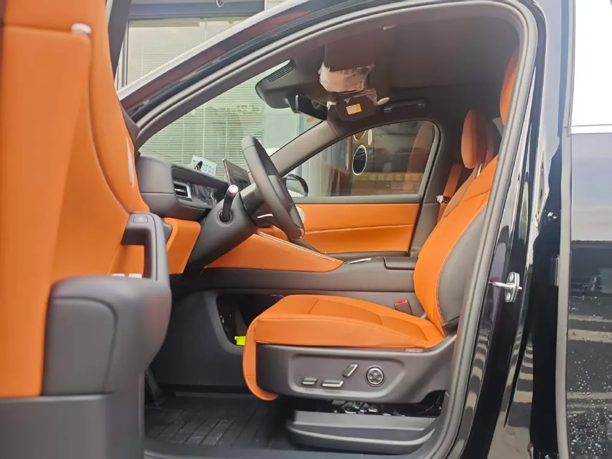 2026 Toyota Camry 2.5L 185HP L4 E-CVT Hybrid,autocango,china used car exporter,china ev exporter,chinese used car exporter,chinese used ev exporter