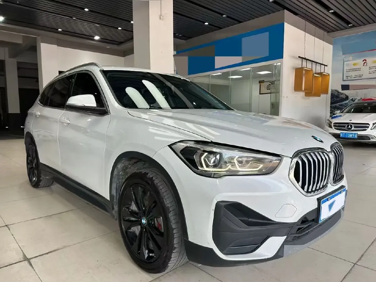 2020 BMW X1 1.5T 140HP L3 7DCT,autocango,china used car exporter,china ev exporter,chinese used car exporter,chinese used ev exporter