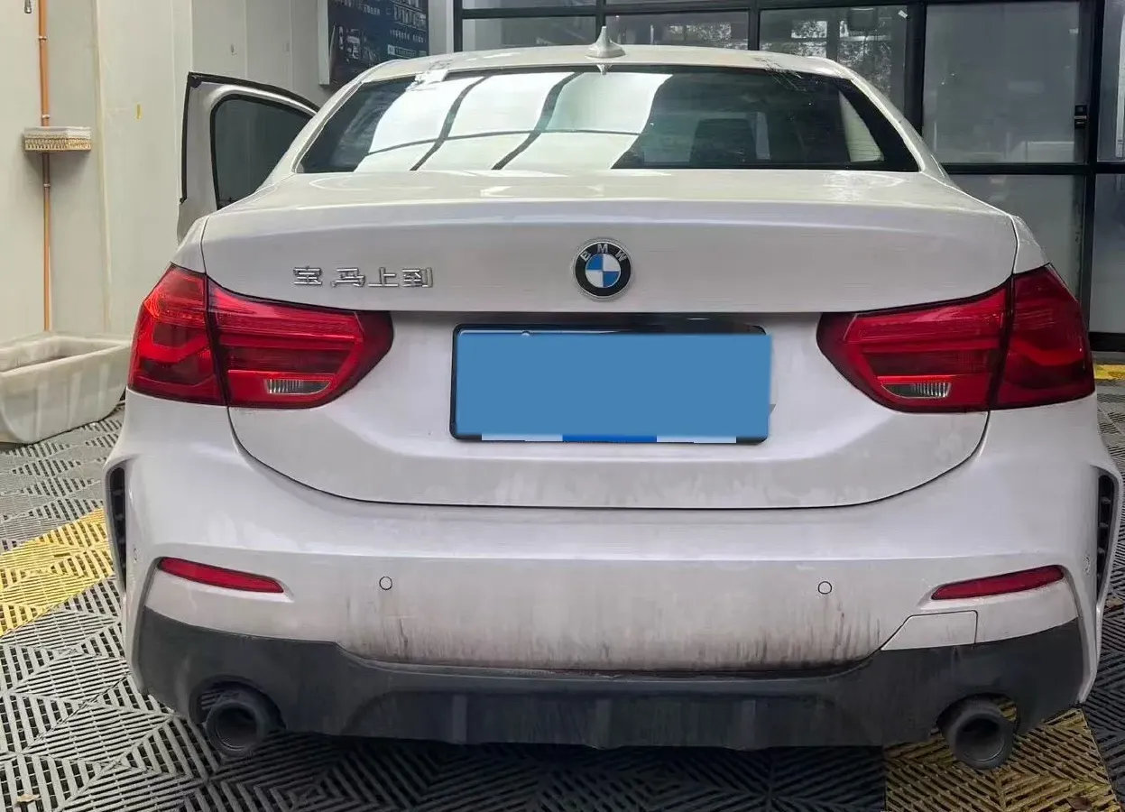 2022 BMW 1 Series 1.5T 140HP L3 7DCT,autocango,china used car exporter,china ev exporter,chinese used car exporter,chinese used ev exporter