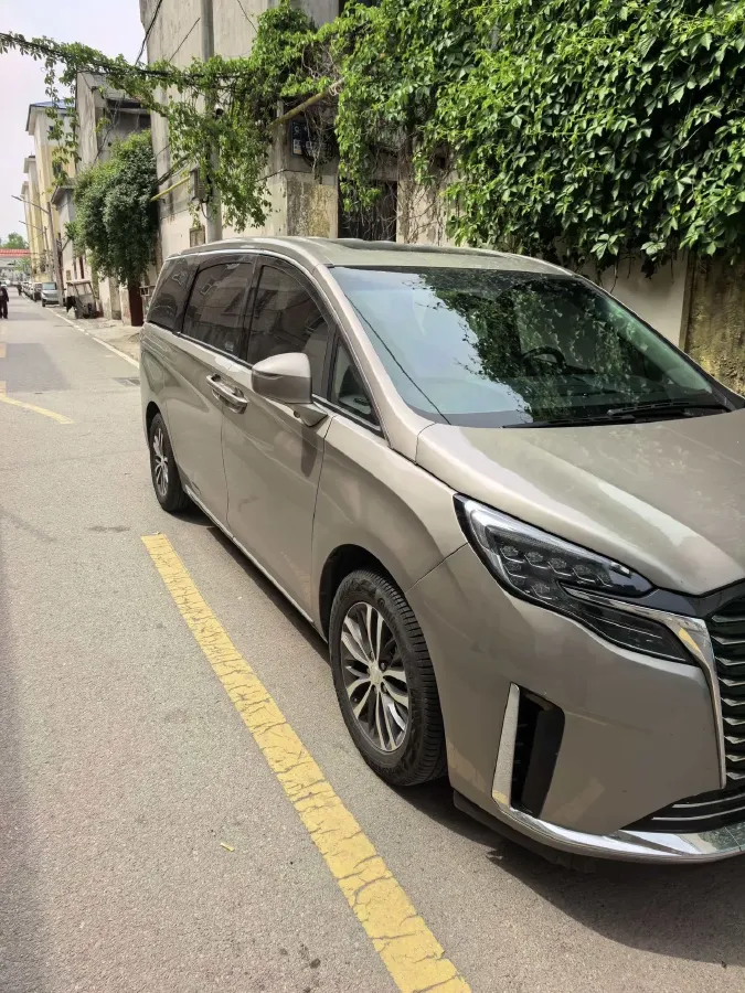 2023 Buick GL8 2.0T 237HP L4 9AT,autocango,china used car exporter,china ev exporter,chinese used car exporter,chinese used ev exporter