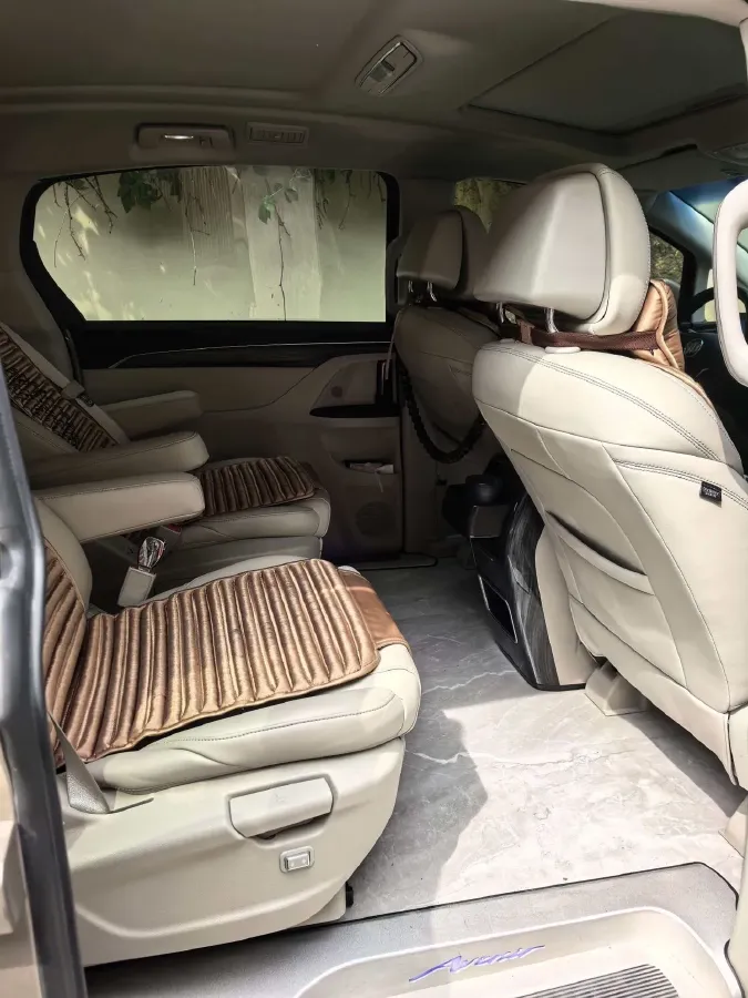 2023 Buick GL8 2.0T 237HP L4 9AT,autocango,china used car exporter,china ev exporter,chinese used car exporter,chinese used ev exporter