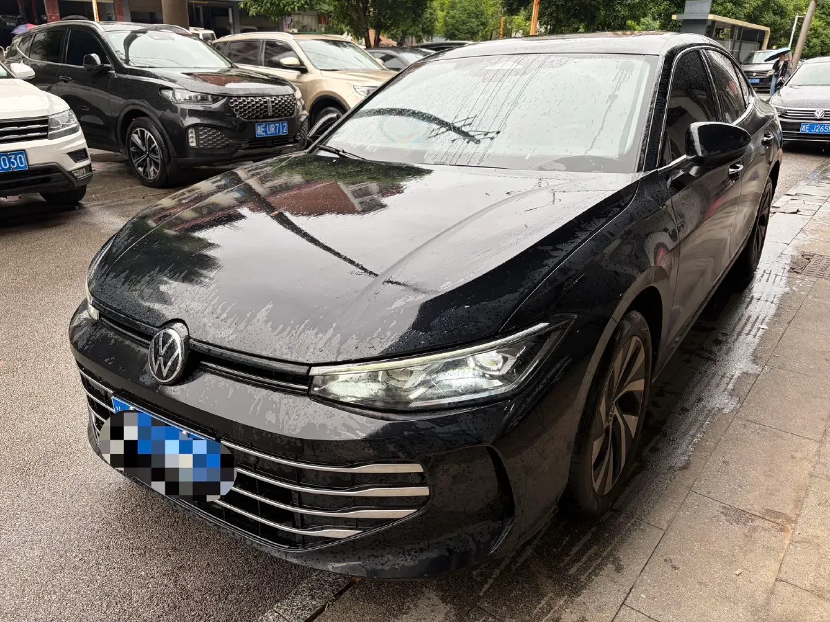 2025 Volkswagen Passat 2.0T 220HP L4 7DCT,autocango,china used car exporter,china ev exporter,chinese used car exporter,chinese used ev exporter