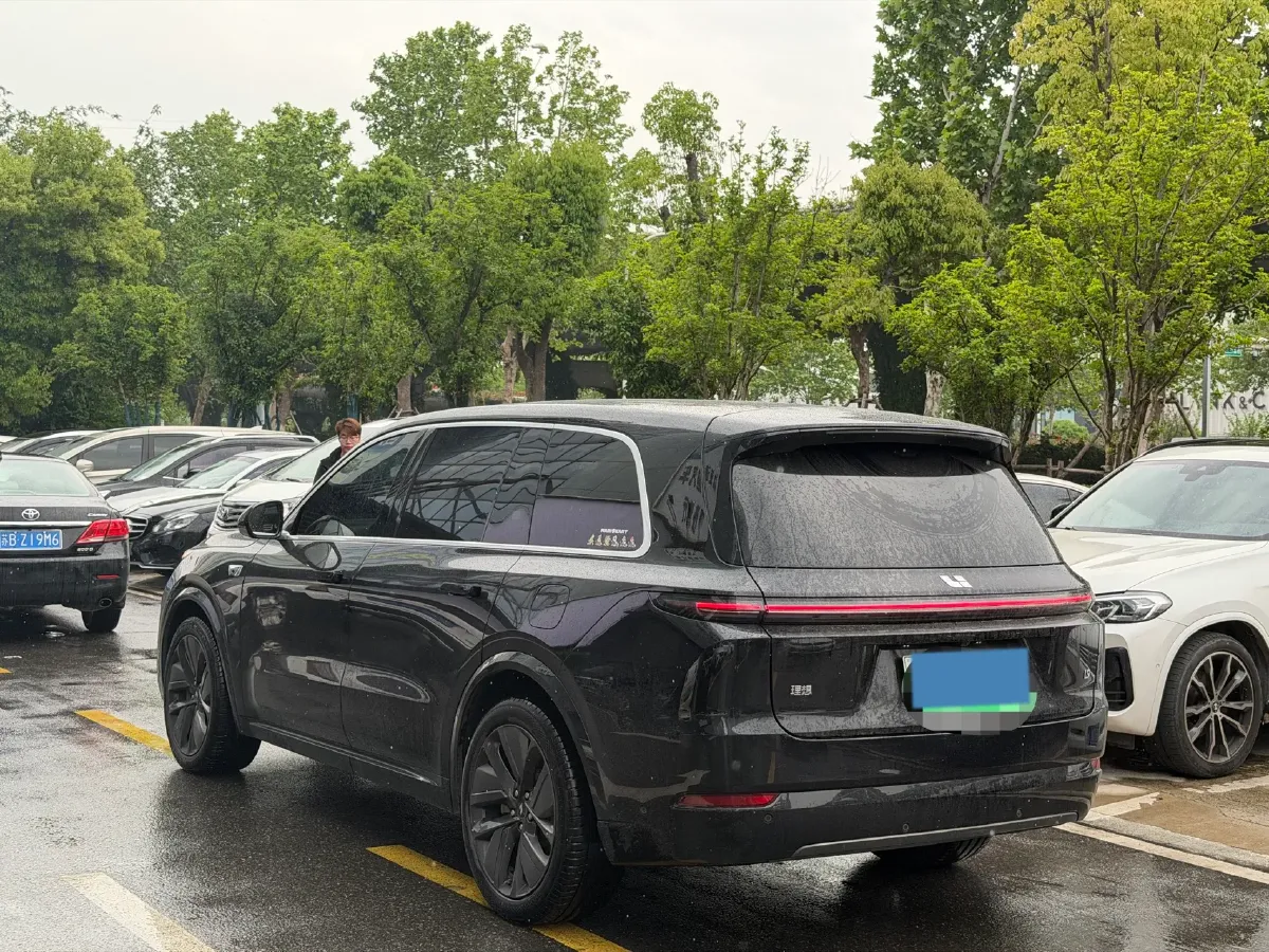 2024 Land Rover Range Rover Evoque 1.5T 200HP L3 8AT PHEV 15.5KWH,autocango,china used car exporter,china ev exporter,chinese used car exporter,chinese used ev exporter