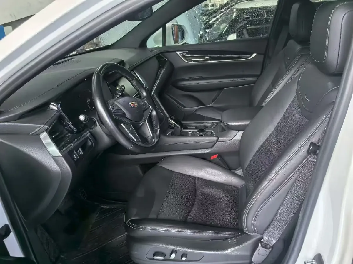 2020 Cadillac XT5 2.0T 241HP L4 9AT,autocango,china used car exporter,china ev exporter,chinese used car exporter,chinese used ev exporter