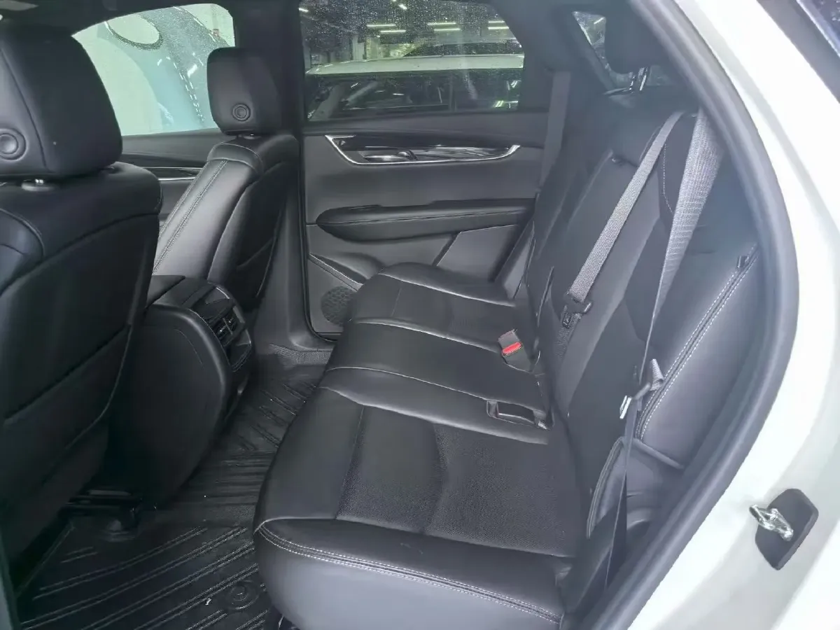 2020 Cadillac XT5 2.0T 241HP L4 9AT,autocango,china used car exporter,china ev exporter,chinese used car exporter,chinese used ev exporter