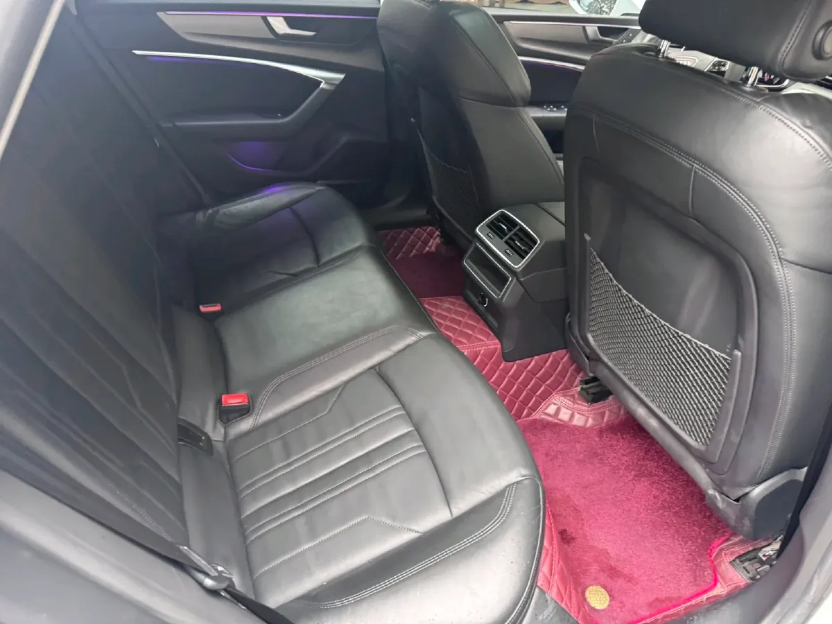 2020 Audi A7 2.0T 245HP L4 7DCT,autocango,china used car exporter,china ev exporter,chinese used car exporter,chinese used ev exporter