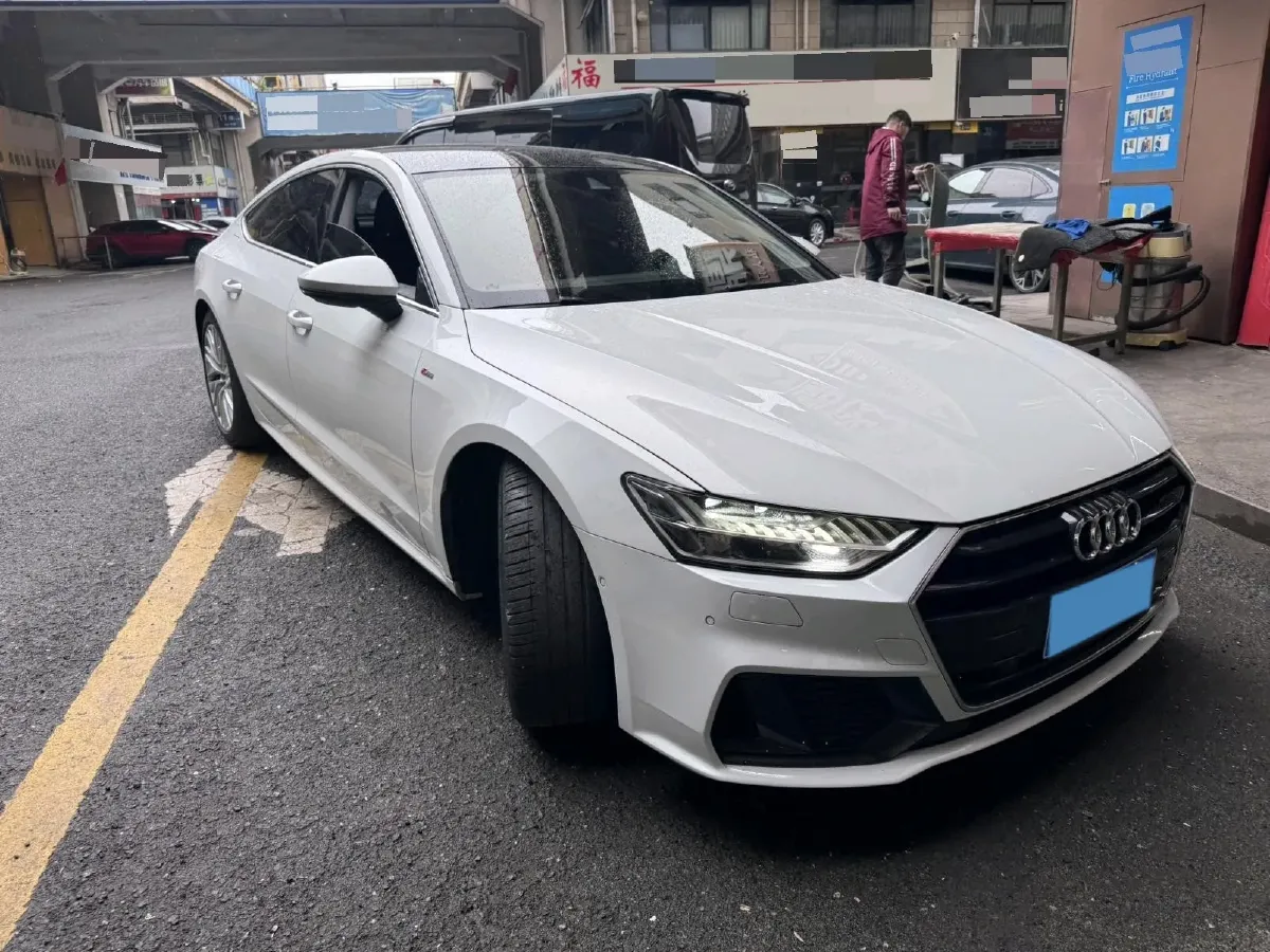 2020 Audi A7 2.0T 245HP L4 7DCT,autocango,china used car exporter,china ev exporter,chinese used car exporter,chinese used ev exporter
