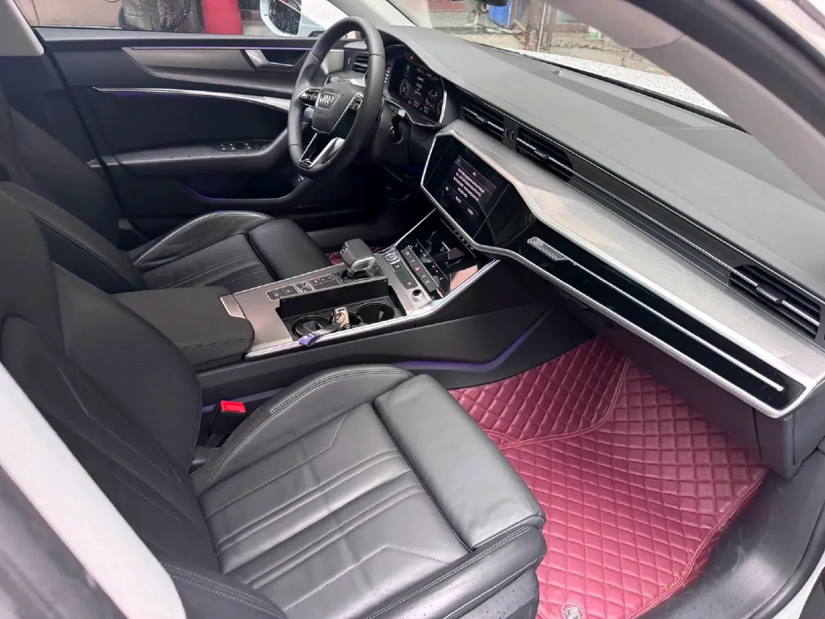 2020 Audi A7 2.0T 245HP L4 7DCT,autocango,china used car exporter,china ev exporter,chinese used car exporter,chinese used ev exporter