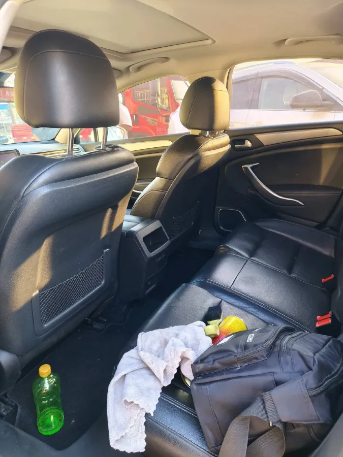 2017 Citroen C5 1.6T 167HP L4 6AT,autocango,china used car exporter,china ev exporter,chinese used car exporter,chinese used ev exporter