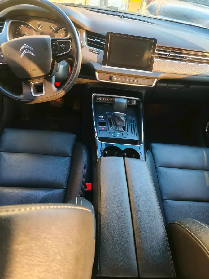 2017 Citroen C5 1.6T 167HP L4 6AT,autocango,china used car exporter,china ev exporter,chinese used car exporter,chinese used ev exporter