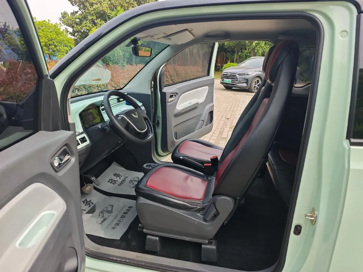 2022 WuLing HongGuang MINI EV BEV 9KWH,autocango,china used car exporter,china ev exporter,chinese used car exporter,chinese used ev exporter