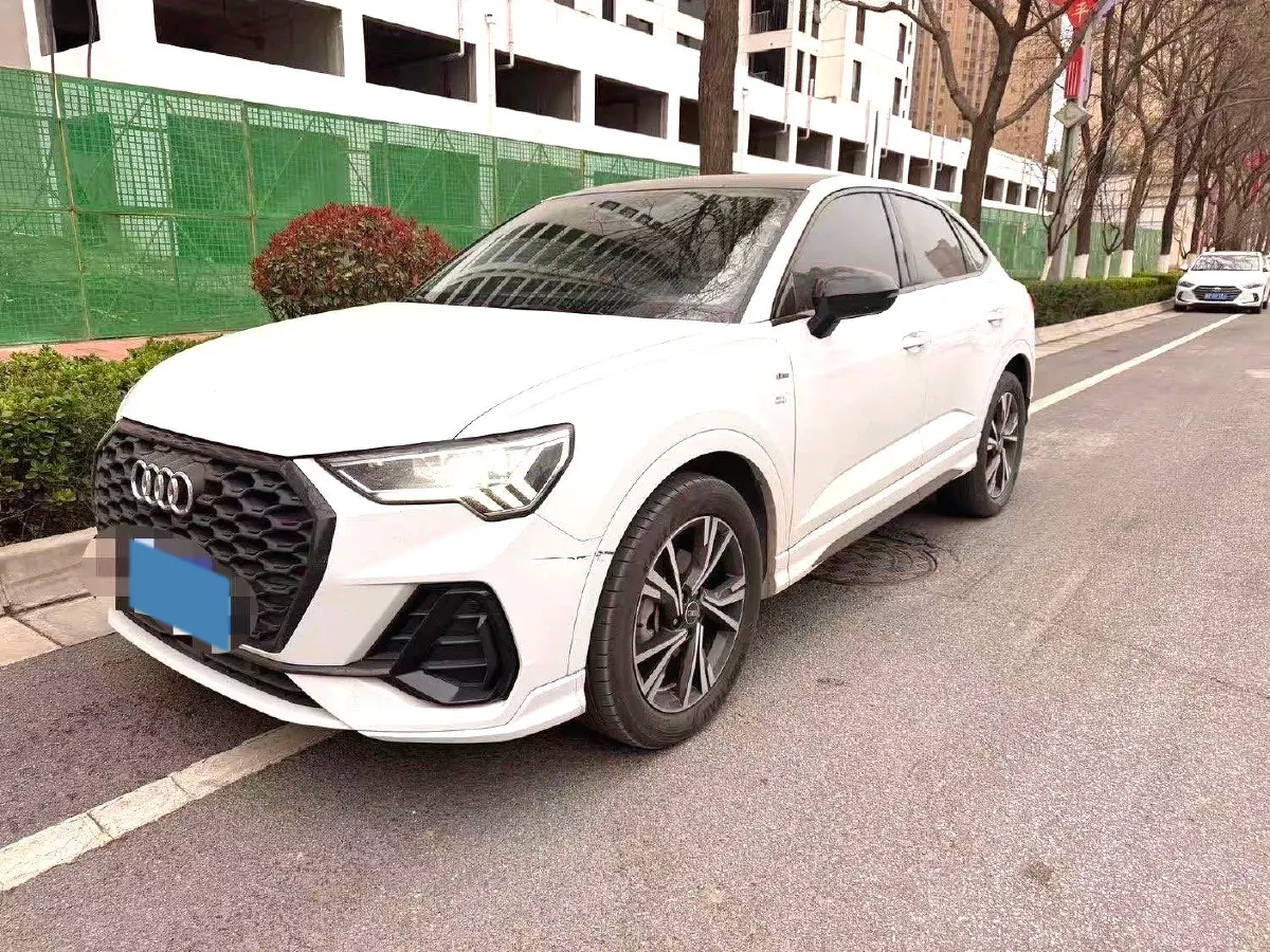 2022 Audi Q3 Sportback 2.0T 186HP L4 7DCT,autocango,china used car exporter,china ev exporter,chinese used car exporter,chinese used ev exporter