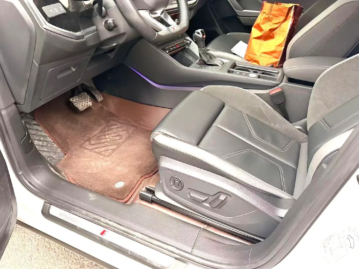 2022 Audi Q3 Sportback 2.0T 186HP L4 7DCT,autocango,china used car exporter,china ev exporter,chinese used car exporter,chinese used ev exporter