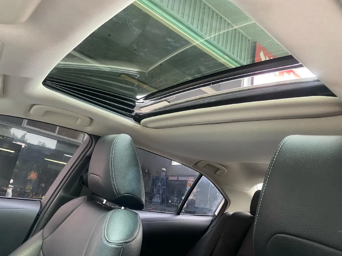 2019 Toyota Corolla 1.2T 116HP L4 CVT,autocango,china used car exporter,china ev exporter,chinese used car exporter,chinese used ev exporter