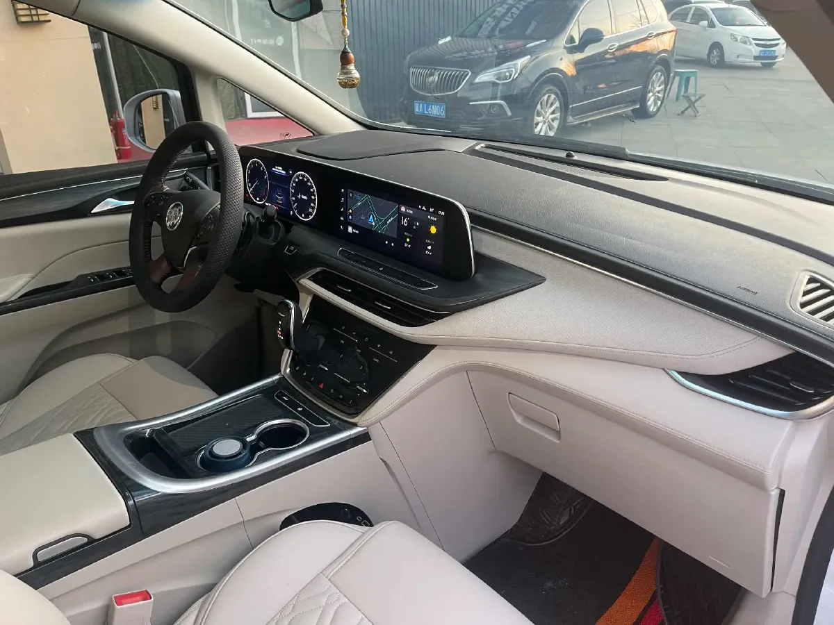 2022 Buick GL8 2.0T 237HP L4 9AT,autocango,china used car exporter,china ev exporter,chinese used car exporter,chinese used ev exporter