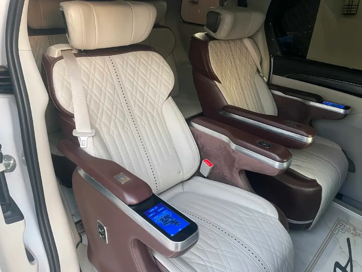 2022 Buick GL8 2.0T 237HP L4 9AT,autocango,china used car exporter,china ev exporter,chinese used car exporter,chinese used ev exporter