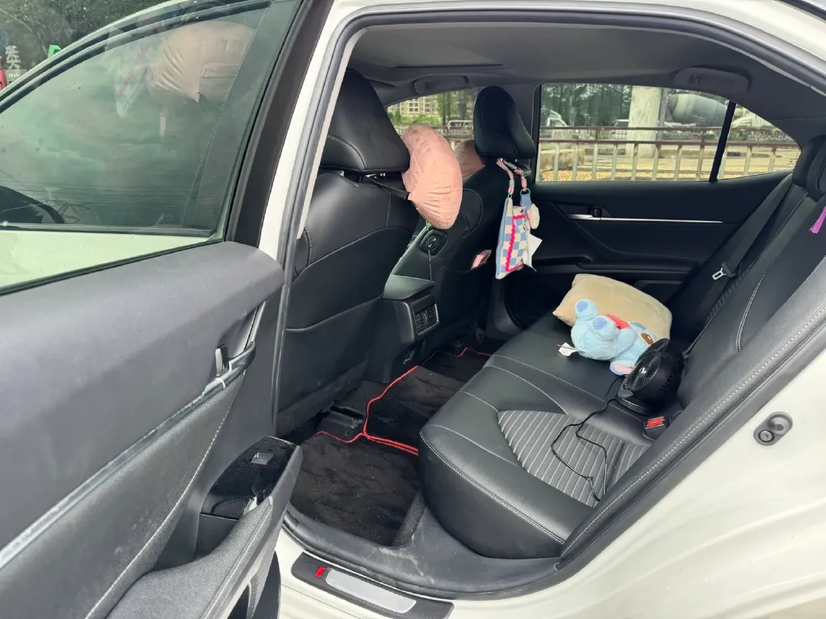 2023 Toyota Camry 2.5L 207HP L4 8AT,autocango,china used car exporter,china ev exporter,chinese used car exporter,chinese used ev exporter