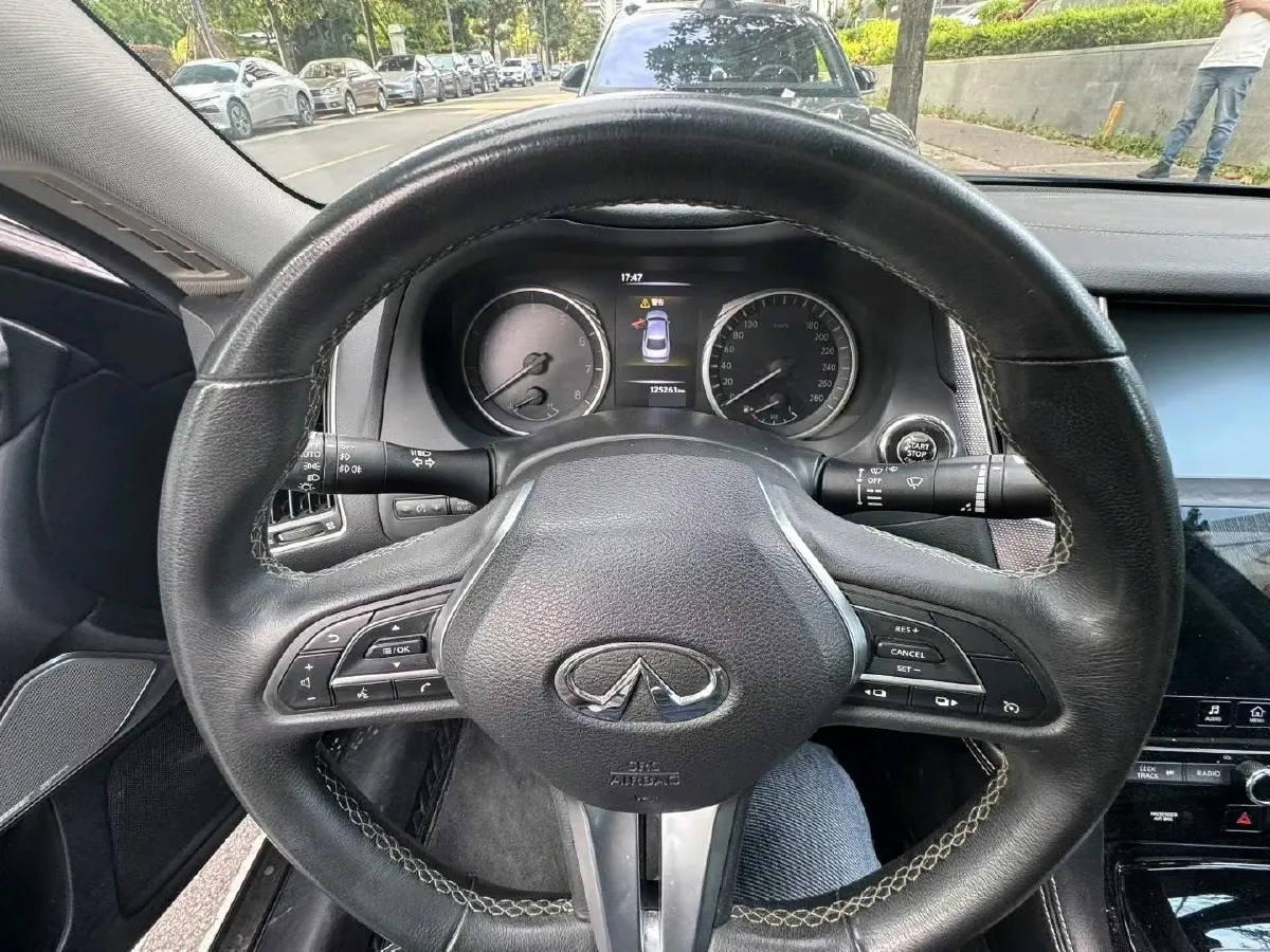 2018 Jeep Grand Commander 2.0T 265HP L4 9AT,autocango,china used car exporter,china ev exporter,chinese used car exporter,chinese used ev exporter