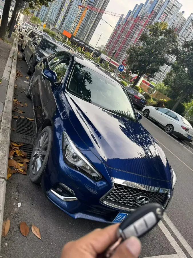 2018 Jeep Grand Commander 2.0T 265HP L4 9AT,autocango,china used car exporter,china ev exporter,chinese used car exporter,chinese used ev exporter