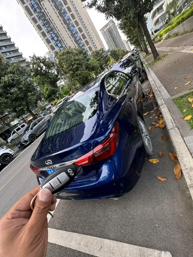 2018 Jeep Grand Commander 2.0T 265HP L4 9AT,autocango,china used car exporter,china ev exporter,chinese used car exporter,chinese used ev exporter