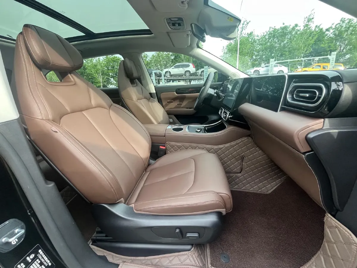 2023 Leapmotor C11 1.5L 95HP L4 REEV 30.1KWH,autocango,china used car exporter,china ev exporter,chinese used car exporter,chinese used ev exporter