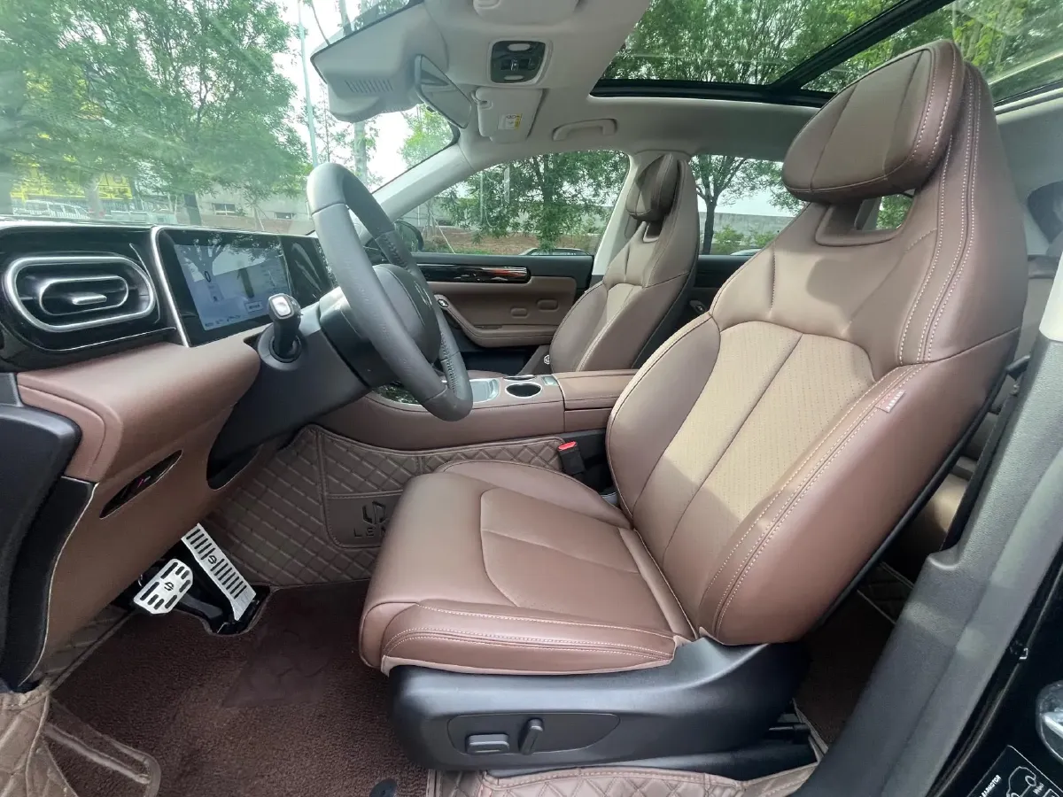 2023 Leapmotor C11 1.5L 95HP L4 REEV 30.1KWH,autocango,china used car exporter,china ev exporter,chinese used car exporter,chinese used ev exporter