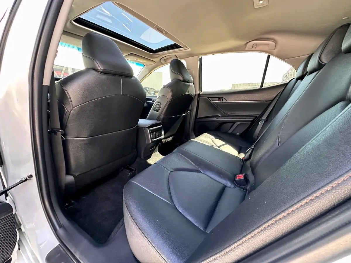 2022 Toyota Camry 2.0L 178HP L4 CVT,autocango,china used car exporter,china ev exporter,chinese used car exporter,chinese used ev exporter