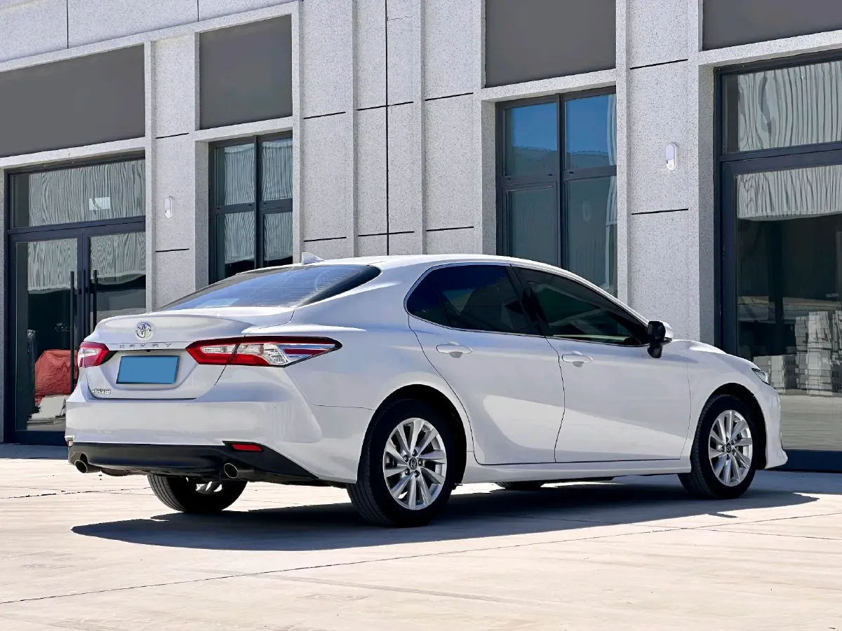 2022 Toyota Camry 2.0L 178HP L4 CVT,autocango,china used car exporter,china ev exporter,chinese used car exporter,chinese used ev exporter