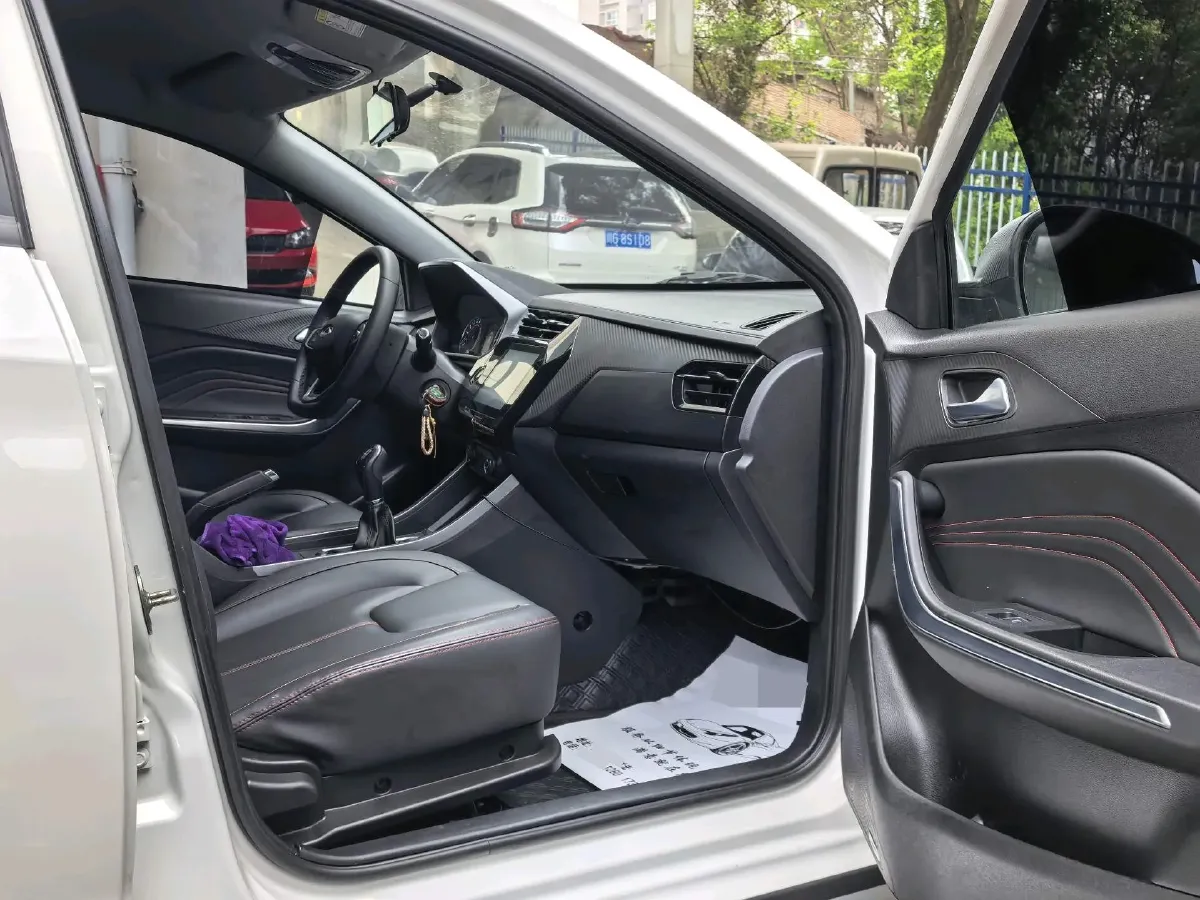 2021 Chery Tiggo 3x 1.5L 116HP L4 5MT,autocango,china used car exporter,china ev exporter,chinese used car exporter,chinese used ev exporter