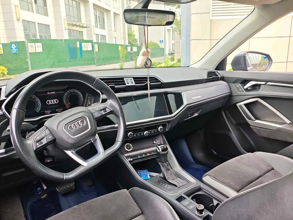 2021 Audi Q3 1.4T 150HP L4 7DCT,autocango,china used car exporter,china ev exporter,chinese used car exporter,chinese used ev exporter