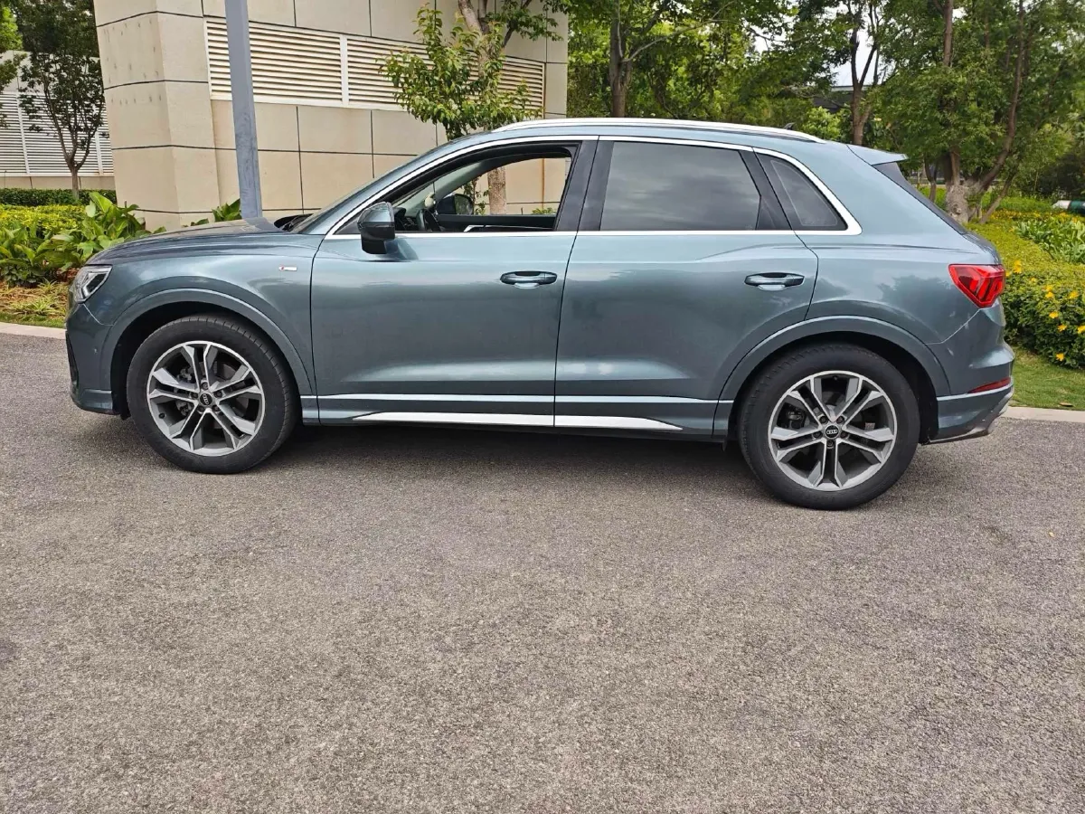 2021 Audi Q3 1.4T 150HP L4 7DCT,autocango,china used car exporter,china ev exporter,chinese used car exporter,chinese used ev exporter