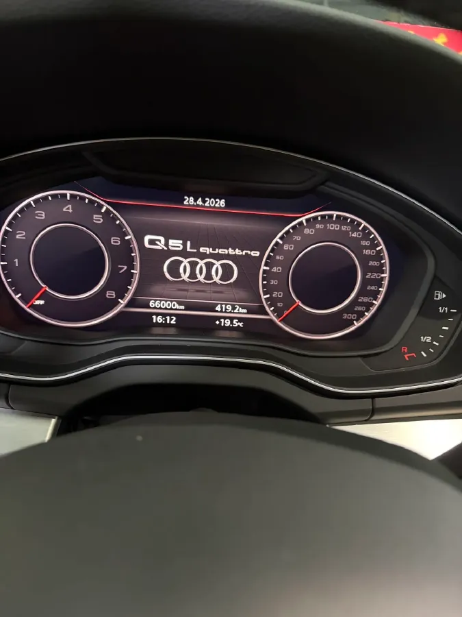 2020 Audi Q5L 2.0T 190HP L4 7DCT,autocango,china used car exporter,china ev exporter,chinese used car exporter,chinese used ev exporter