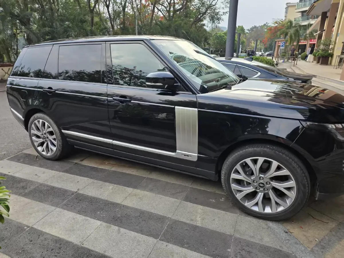 2021 Land Rover Range Rover 3.0T 400HP L6 8AT,autocango,china used car exporter,china ev exporter,chinese used car exporter,chinese used ev exporter
