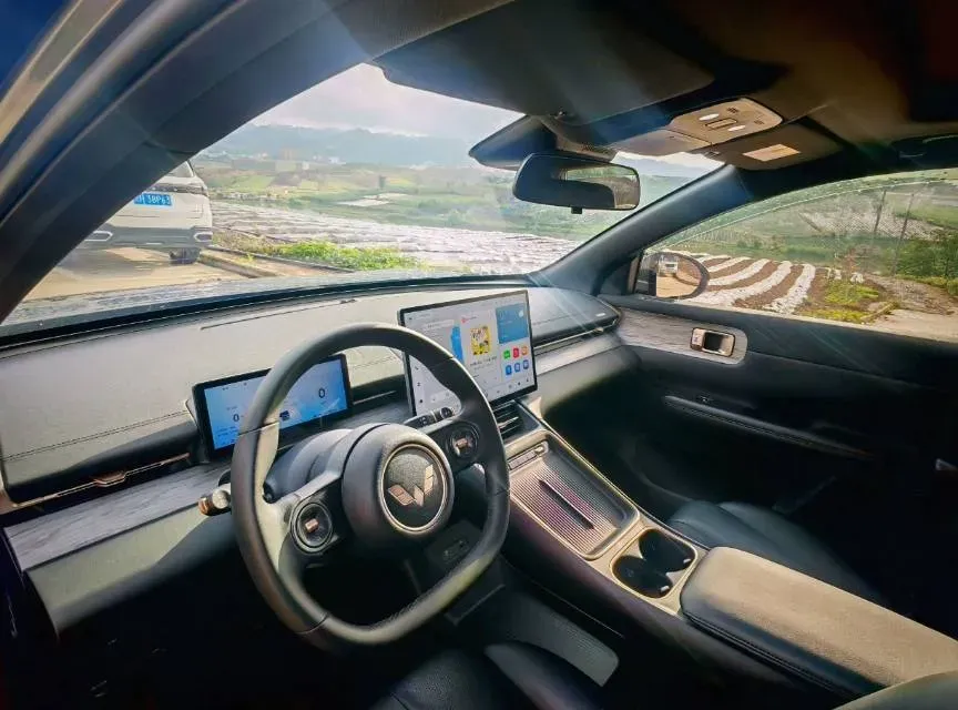 2024 WuLing XingGuangS 1.5L 106HP L4 E-CVT PHEV 20.5KWH,autocango,china used car exporter,china ev exporter,chinese used car exporter,chinese used ev exporter