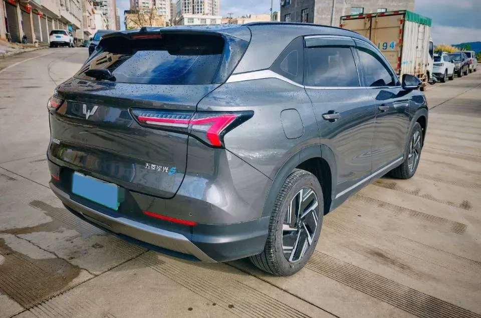 2024 WuLing XingGuangS 1.5L 106HP L4 E-CVT PHEV 20.5KWH,autocango,china used car exporter,china ev exporter,chinese used car exporter,chinese used ev exporter