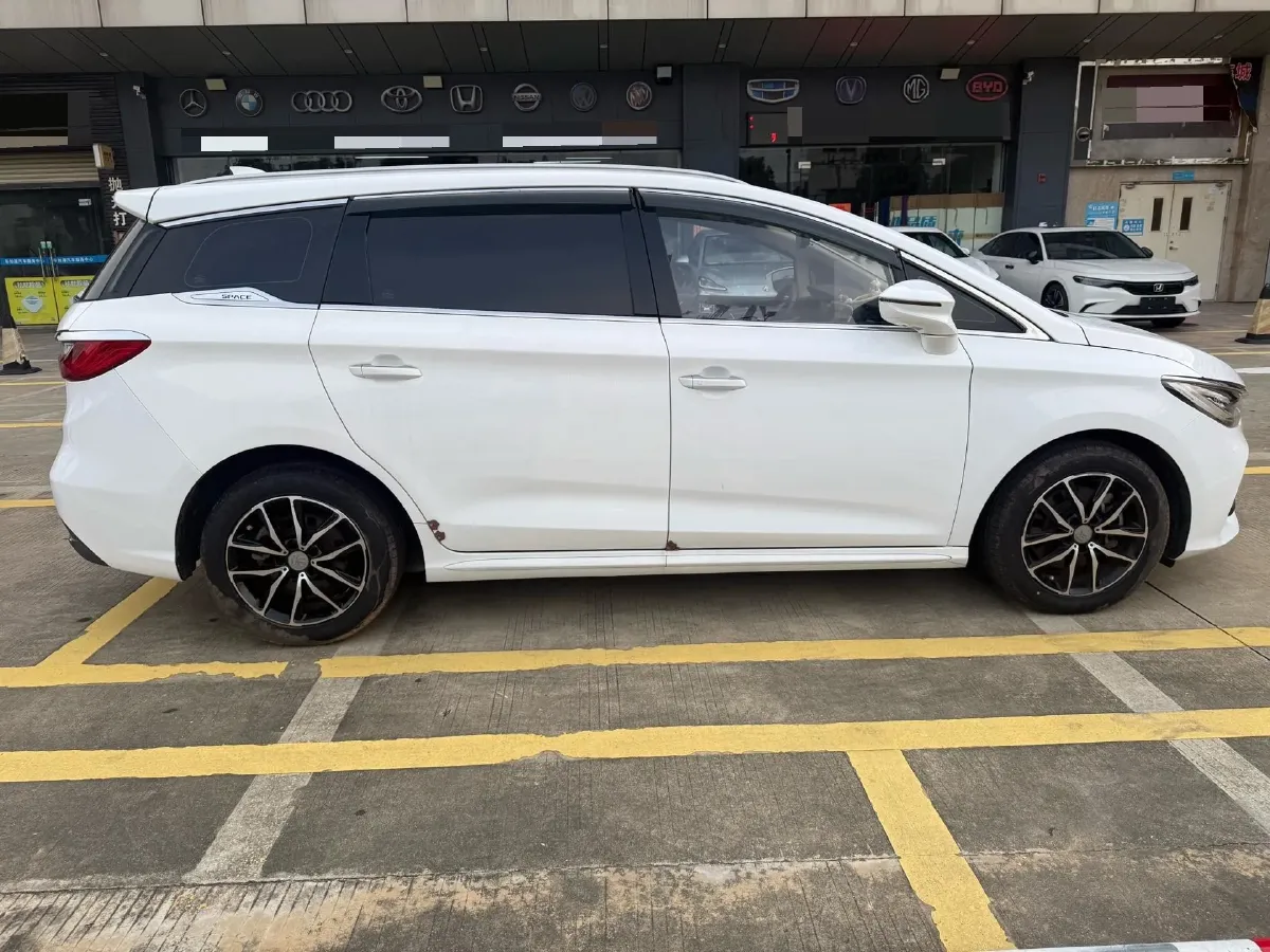 2017 BYD Song MAX 1.5T 154HP L4 6DCT,autocango,china used car exporter,china ev exporter,chinese used car exporter,chinese used ev exporter