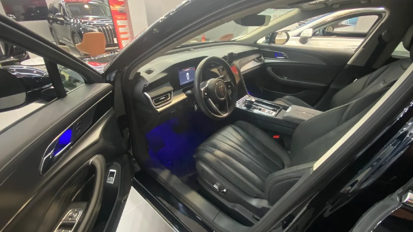 2023 HongQi H5 2.0T 224HP L4 8AT,autocango,china used car exporter,china ev exporter,chinese used car exporter,chinese used ev exporter