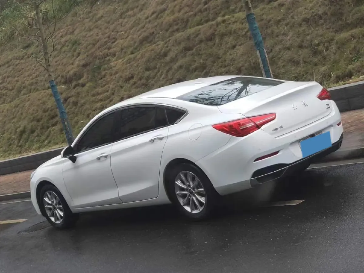 2019 HongQi H5 1.8T 180HP L4 6AT,autocango,china used car exporter,china ev exporter,chinese used car exporter,chinese used ev exporter