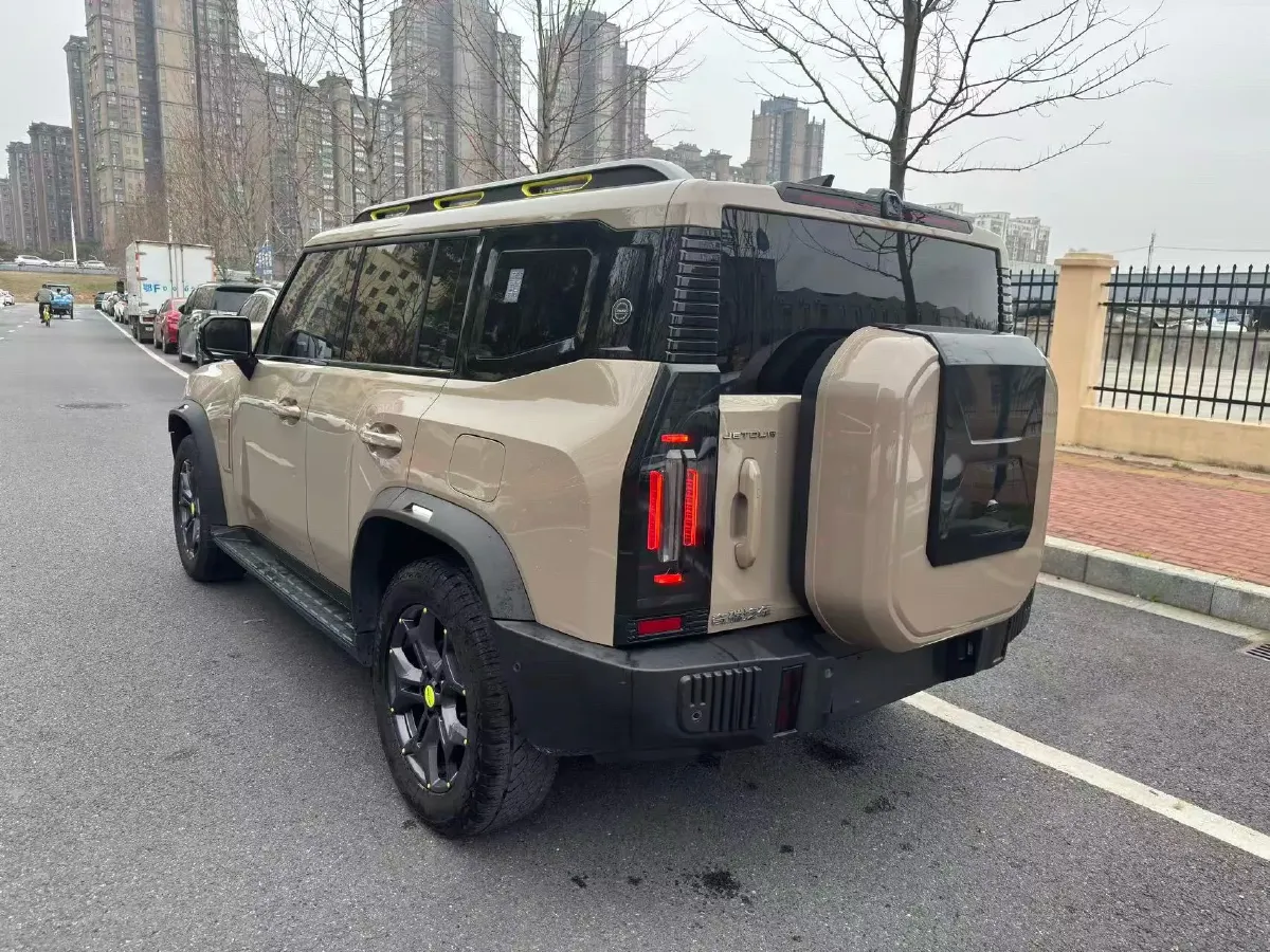 2023 Jetour Traveller 2.0T 254HP L4 7DCT,autocango,china used car exporter,china ev exporter,chinese used car exporter,chinese used ev exporter