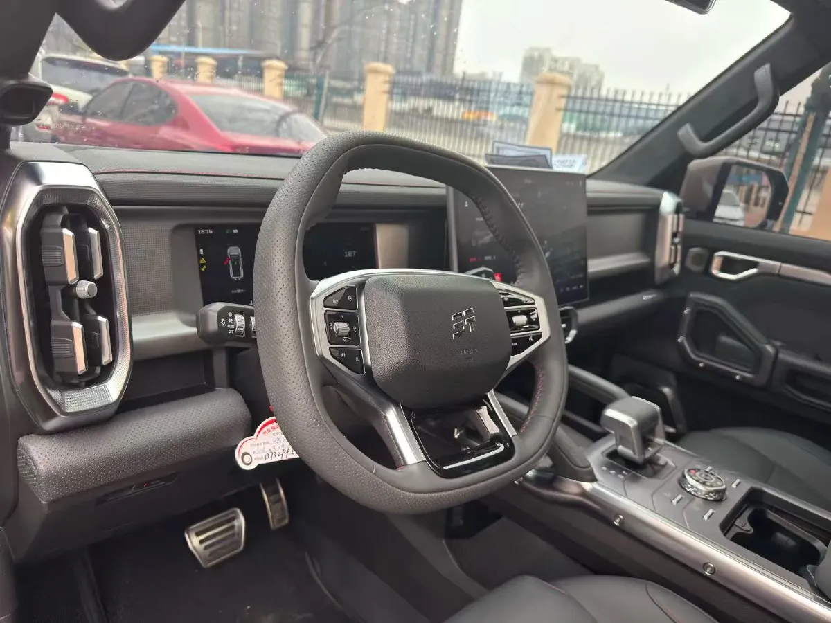 2023 Jetour Traveller 2.0T 254HP L4 7DCT,autocango,china used car exporter,china ev exporter,chinese used car exporter,chinese used ev exporter