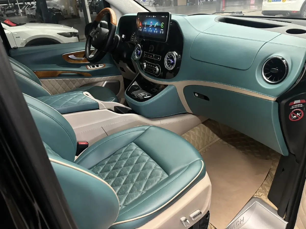 2021 Mercedes-Benz Vito 2.0T 211HP L4 9AT,autocango,china used car exporter,china ev exporter,chinese used car exporter,chinese used ev exporter