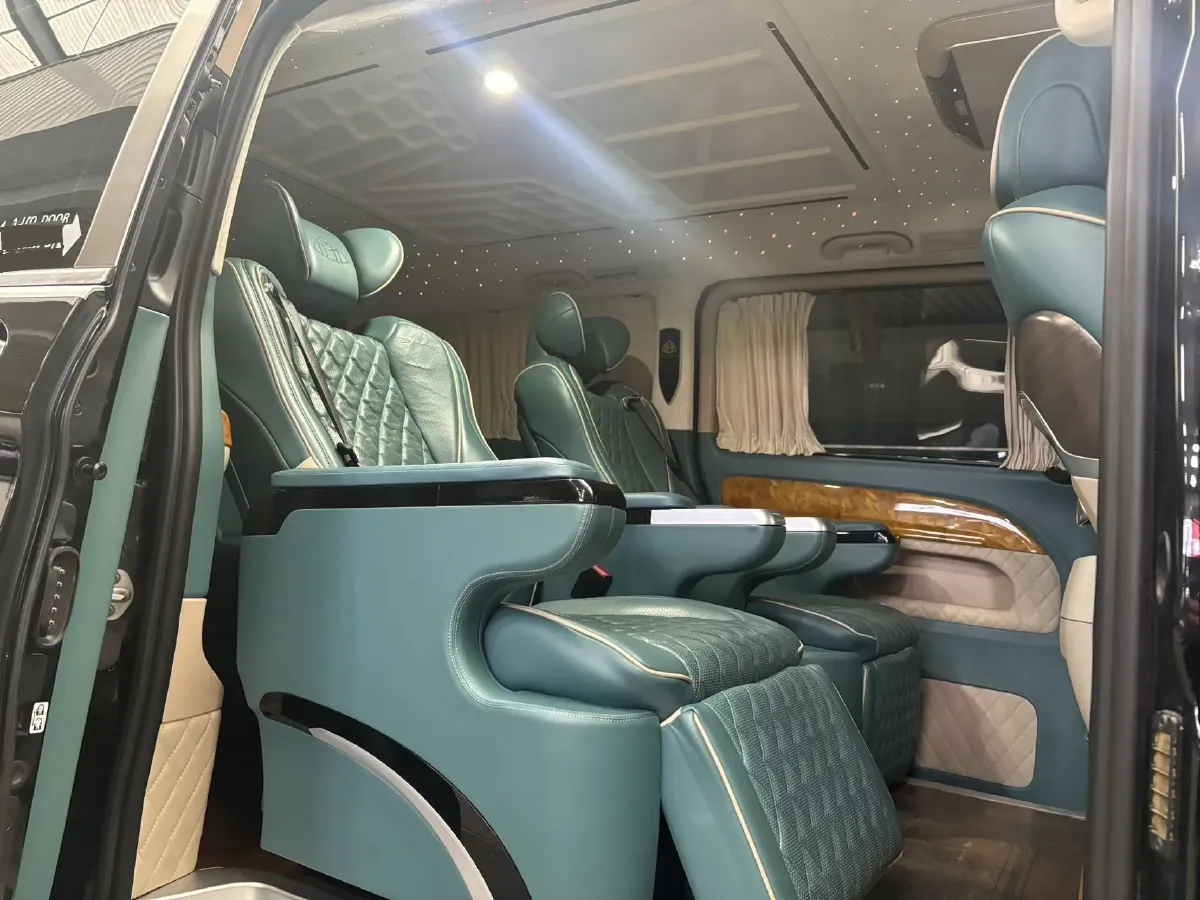 2021 Mercedes-Benz Vito 2.0T 211HP L4 9AT,autocango,china used car exporter,china ev exporter,chinese used car exporter,chinese used ev exporter