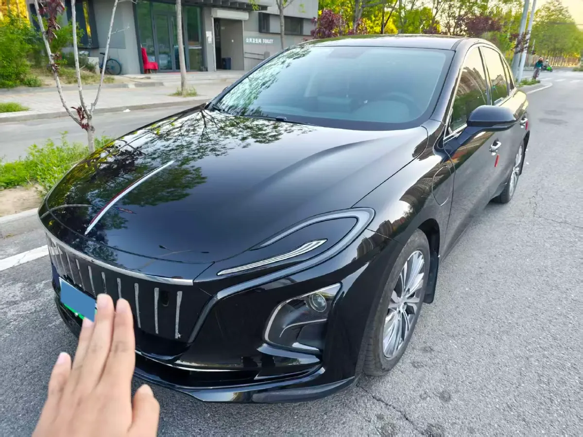 2023 HongQi E-QM5 BEV 82KWH,autocango,china used car exporter,china ev exporter,chinese used car exporter,chinese used ev exporter