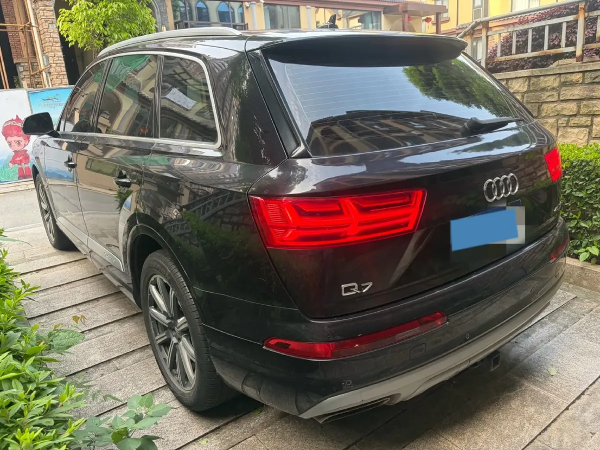 2019 Audi Q7 2.0T 252HP L4 8AT,autocango,china used car exporter,china ev exporter,chinese used car exporter,chinese used ev exporter